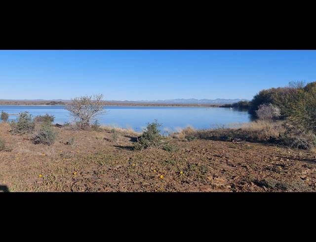 4,642HA FARM FOR SALE IN LEEU GAMKA
